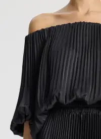 Sienna Satin Pleated Off Shoulder Dress(Black,XXS)