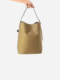 Brady Leven Large Canvas Shoulder Bag(Khaki,O/S)