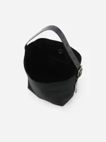 Brady Leven Large Canvas Shoulder Bag(Black,O/S)