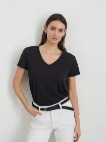 Elliott V Neck Tee in Cotton(Black,XS)
