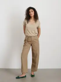 Elliott V Neck Tee in Cotton(Field Khaki,XS)