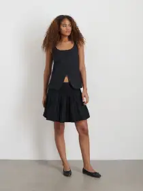 Soho Scoop Vest In Linen Cotton(Black,XS)