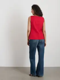 Soho Scoop Vest In Linen Cotton(Crimson,XS)