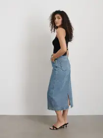 Ava Cropped Tank in Extrafine Merino Wool(Black,XS)