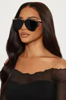 Fever Pitch Sunglasses(Black,OS)