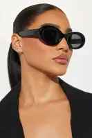 We Know Sunglasses(Black,OS)
