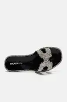 Mini Mya II Flat Sandal(Black,4)