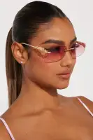 Looking For Prey Sunglasses(Pink,OS)
