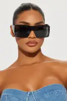 True Shield Sunglasses(Black,OS)