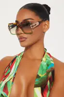Take Me To The Feeling Sunglasses(Tortoise,OS)