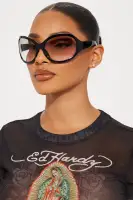 Fashion Guru Sunglasses(Black,OS)