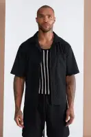 Show Up Short Sleeve Cuban Shirt(Black,S)