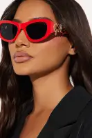 Retail Therapy Sunglasses (Red,OS)